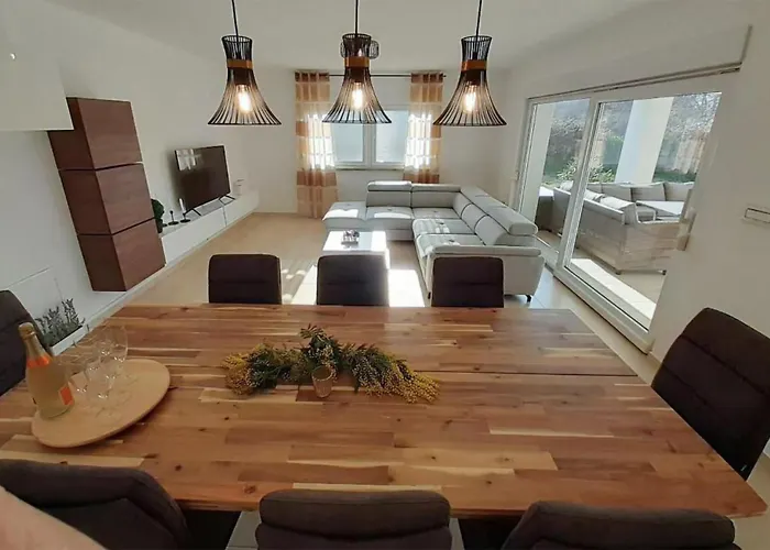 Stunning In With Wifi Casa vacanze Pola